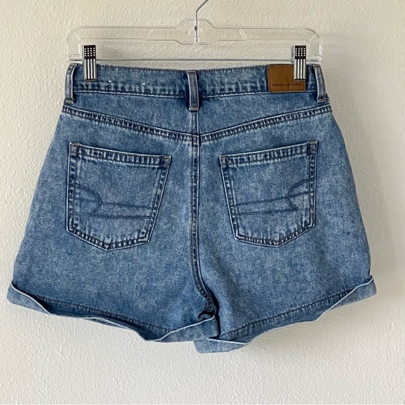 AMERICAN EAGLE High Rise Mom Short Pleated Cuffed Jean Shorts Denim Size  2 - Picture 7 of 12